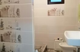 Super Oferta!Ansamblu doua case, 6 camere 208 mp, teren 750 mp, Ulmi