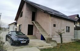 Super Oferta!Ansamblu doua case, 6 camere 208 mp, teren 750 mp, Ulmi