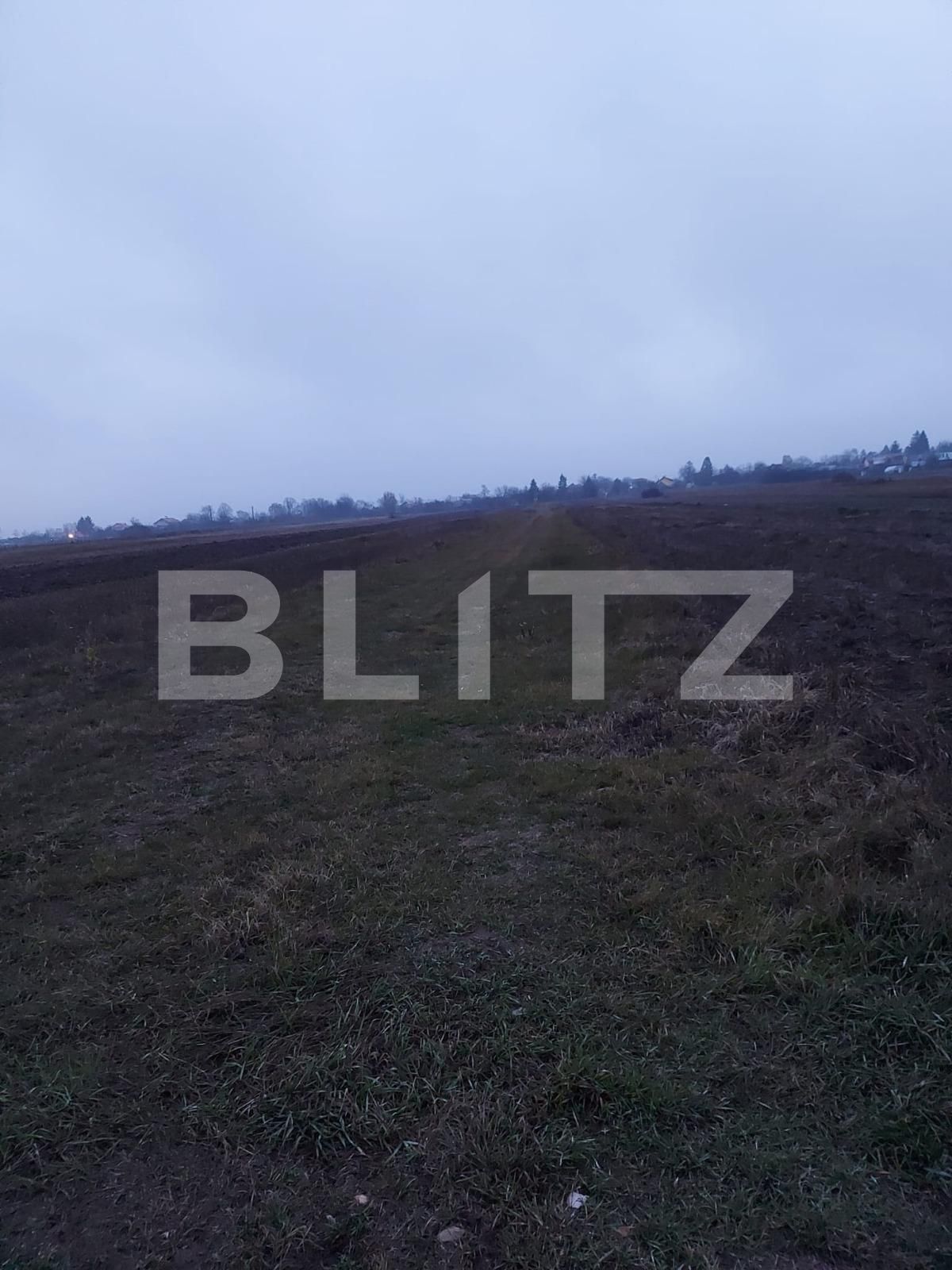 Teren de vânzare Est - 103866TV | BLITZ Târgoviște | Poza2