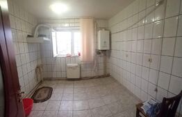 Apartament 2 camere, semidecomandat, 50mp, etajul 3, Micro 11