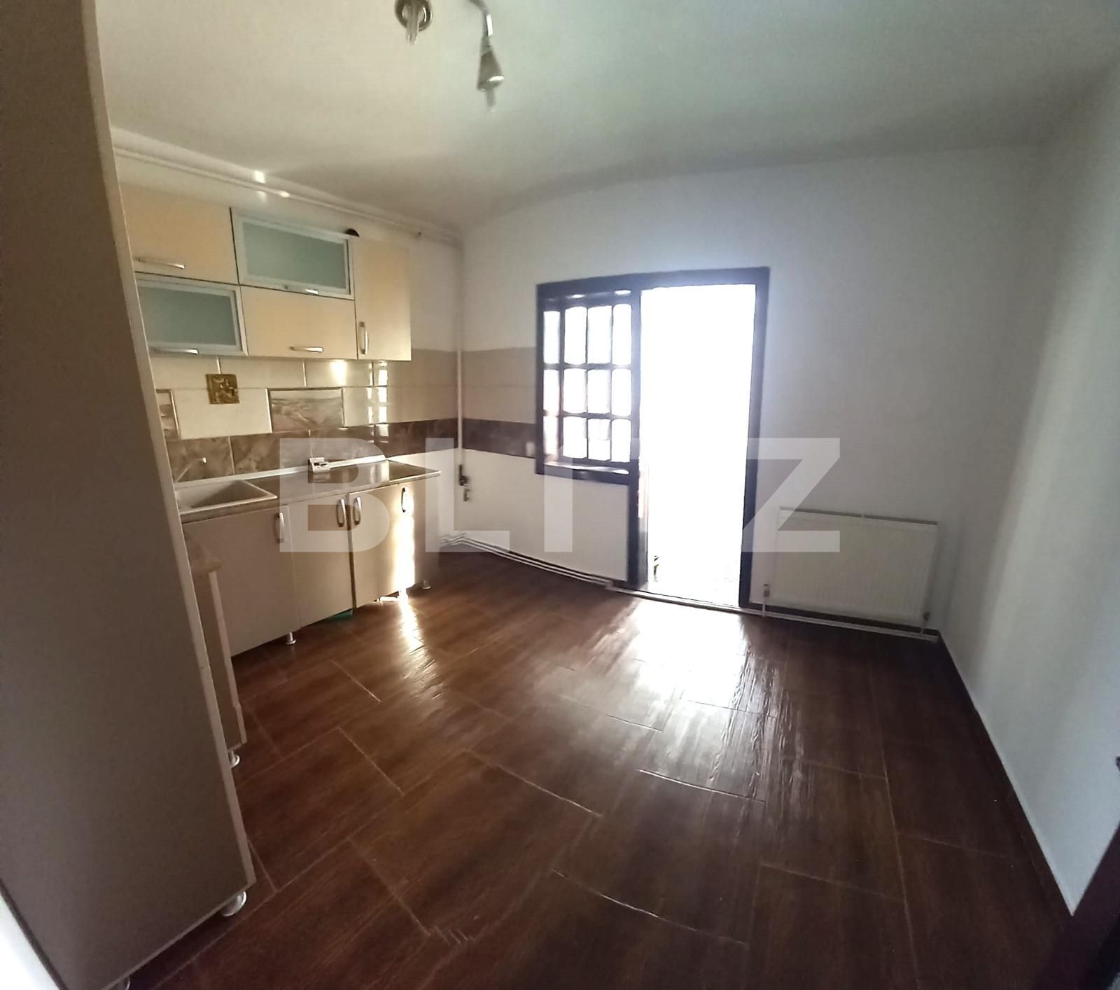 Apartament de vânzare 3 camere Micro 12 - 105038AV | BLITZ Târgoviște | Poza4