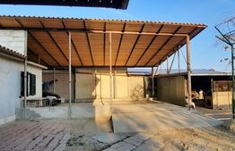 Casa 4+ camere, 150 mp, Exterior Sud