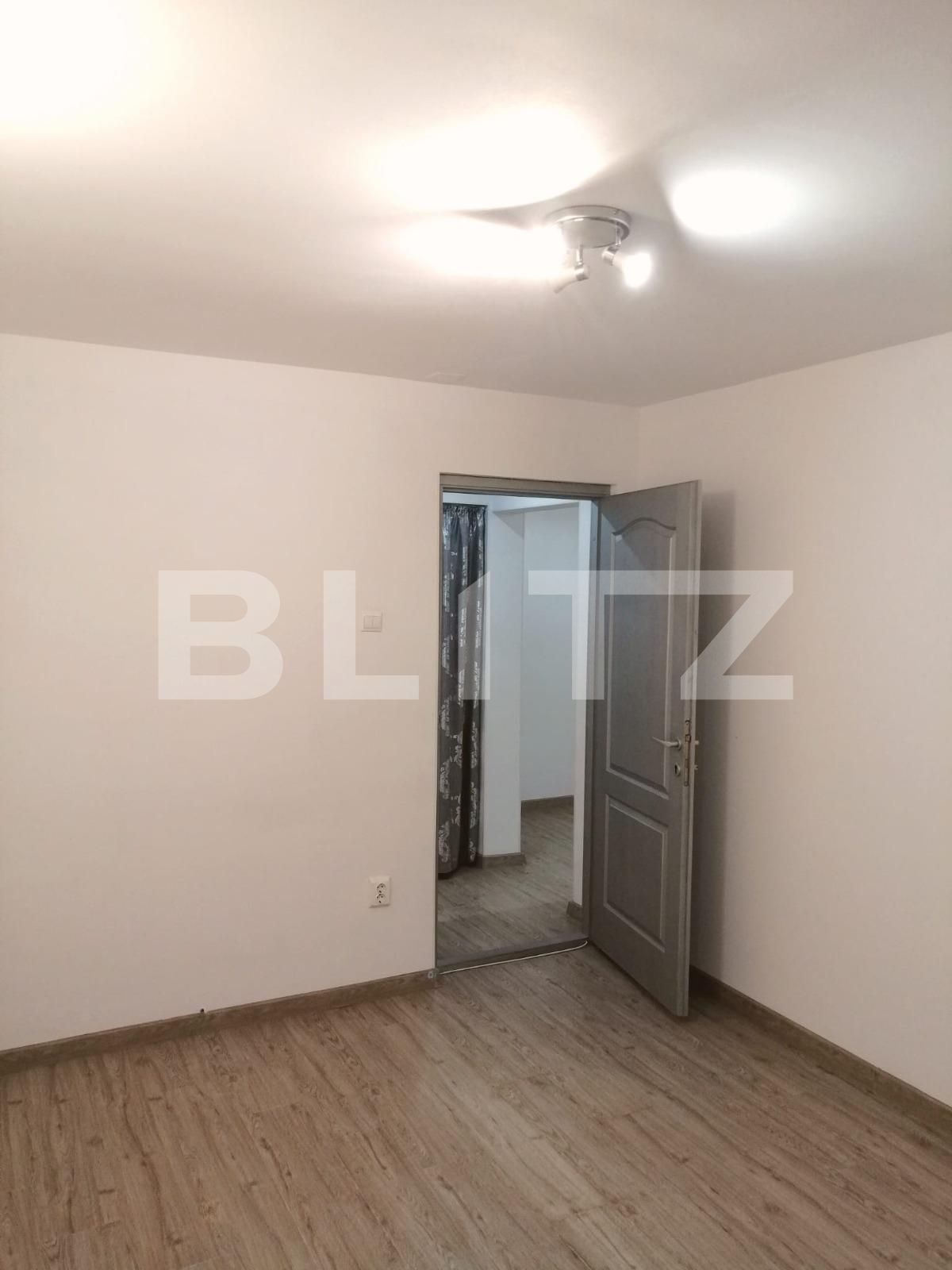Spațiu birouri de închiriat Micro 6 - 106466SIB | BLITZ Târgoviște | Poza3