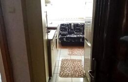 Garsoniera, 30mp, spațioasă, decomandata, etaj intermediar, Piata 1 Mai 