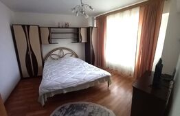 Garsoniera, 30mp, spațioasă, decomandata, etaj intermediar, Piata 1 Mai 