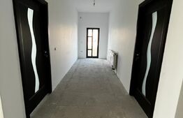 Oportunitate!!!Cladire 600 mp, teren 500 mp, Targoviste