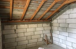 Casă familială cu etaj, 200mp utili, 490mp teren Moreni