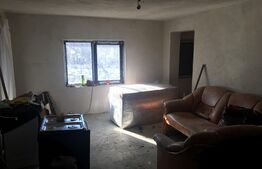 Casă familială 86mp cu gradină, teren 451mp, Doicesti.