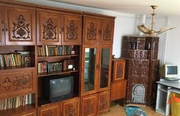 Casă 70mp utili, teren 1000mp, front stradal 10ml, Târgoviște