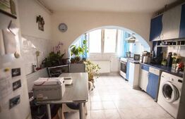 Apartament 3 camere,decomandat, zona Tribunalul Dambovita