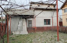 Casă familiară individuală, 180mp, teren 500mp, Aninoasa