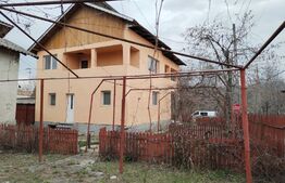 Casă familiară individuală, 180mp, teren 500mp, Aninoasa