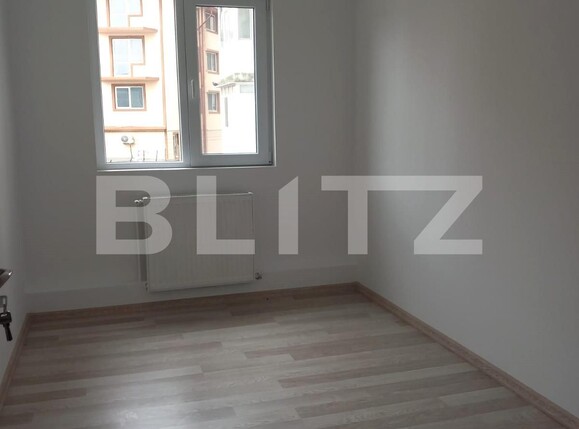 Apartament de vânzare 3 camere Micro 4 - 112000AV | BLITZ Târgoviște | Poza3