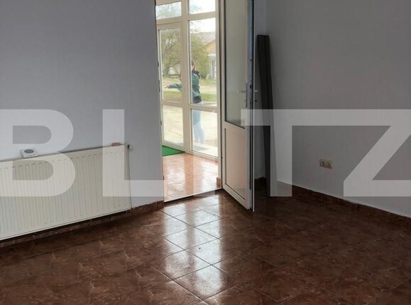 Spațiu comercial de închiriat Exterior Est - 112607SIC | BLITZ Târgoviște | Poza9