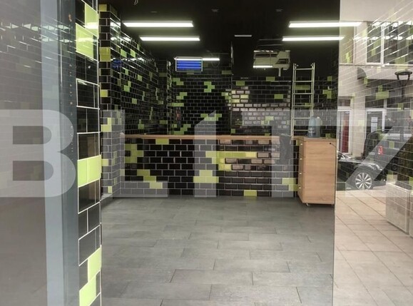Spațiu comercial de închiriat Central - 112615SIC | BLITZ Târgoviște | Poza1