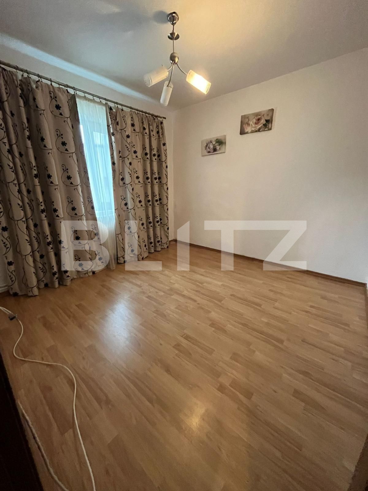 Apartament de vânzare 2 camere Micro 8 - 113037AV | BLITZ Târgoviște | Poza3