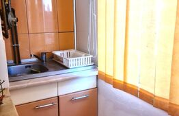 Apartament 2 camere, semidecomandat, 35 mp, etajul 4, Zona Centrala 