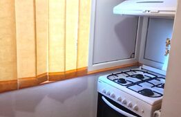 Apartament 2 camere, semidecomandat, 35 mp, etajul 4, Zona Centrala 