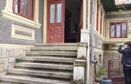 Casă/Vilă la munte 110mp utili, 5645mp teren Vârfuri