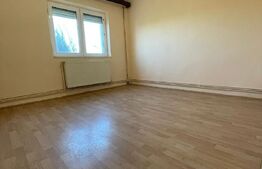 Apartament 3 camere, decomandat,  67mp, etaj 3, Micro 11 Catedrala 