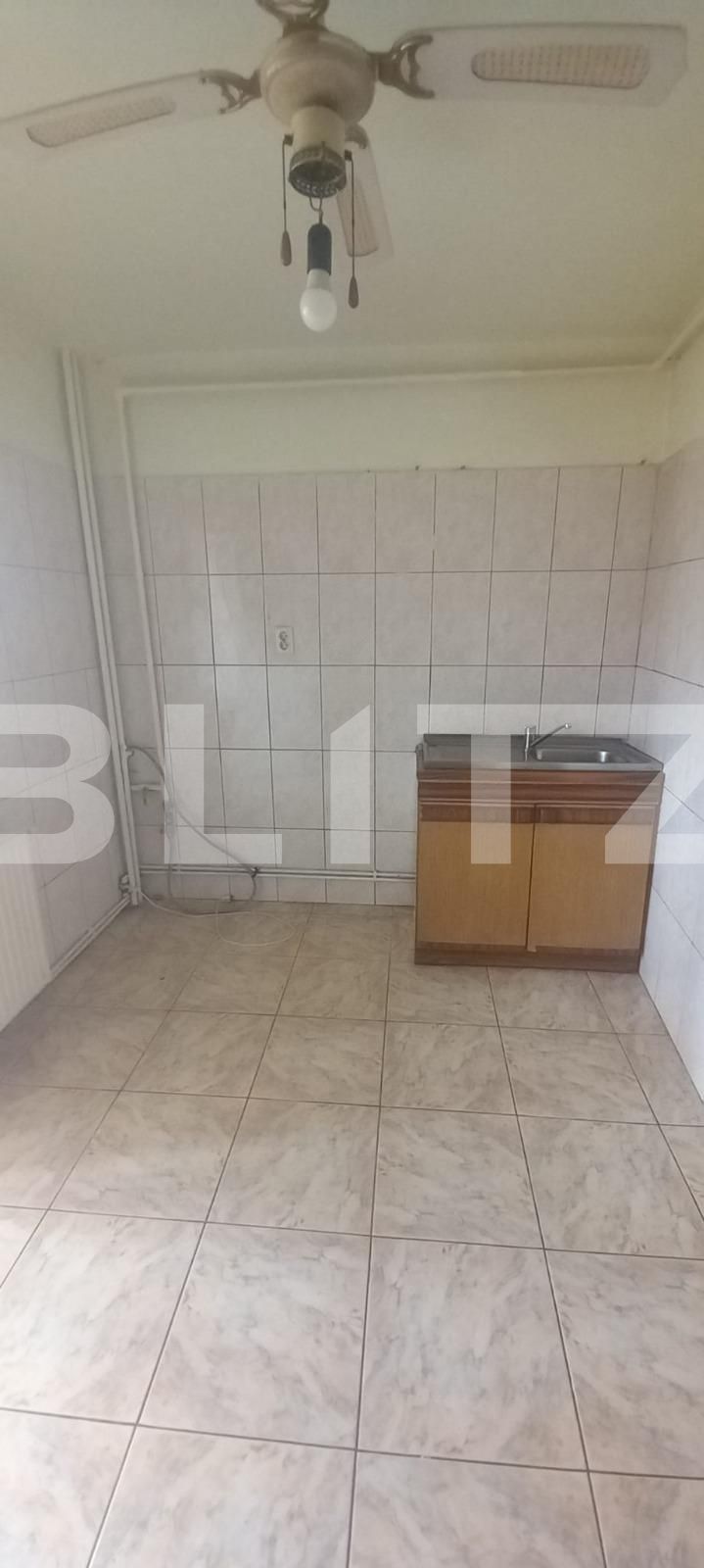 Apartament de închiriat 3 camere Micro 12 - 116078AI | BLITZ Târgoviște | Poza3