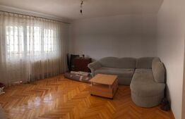 Apartament, decomandat, 4 camere, etaj 2, spatios, recent renovat,Micro IV, zona Supermarket Diana