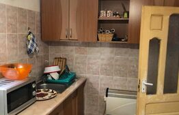 Proprietate formata din 2 case si teren 1017 mp, zona Gaesti