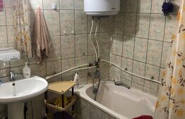 Proprietate formata din 2 case si teren 1017 mp, zona Gaesti