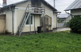 Proprietate formata din 2 case si teren 1017 mp, zona Gaesti