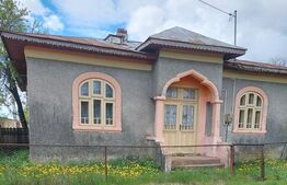 Casa individuală 2 camere, 60mp, teren 3900mp, Comișani
