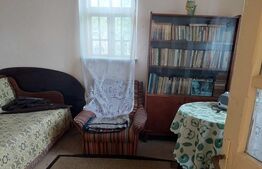 Casa individuală 2 camere, 60mp, teren 3900mp, Comișani