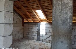 Casă nefinisată în Vulcana-Pandele 