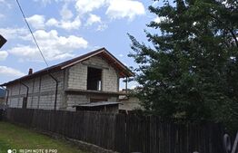 Casă nefinisată în Vulcana-Pandele 