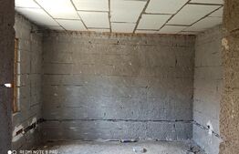 Casă nefinisată în Vulcana-Pandele 