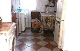Apartament 2  camere, decomandat, Gaesti