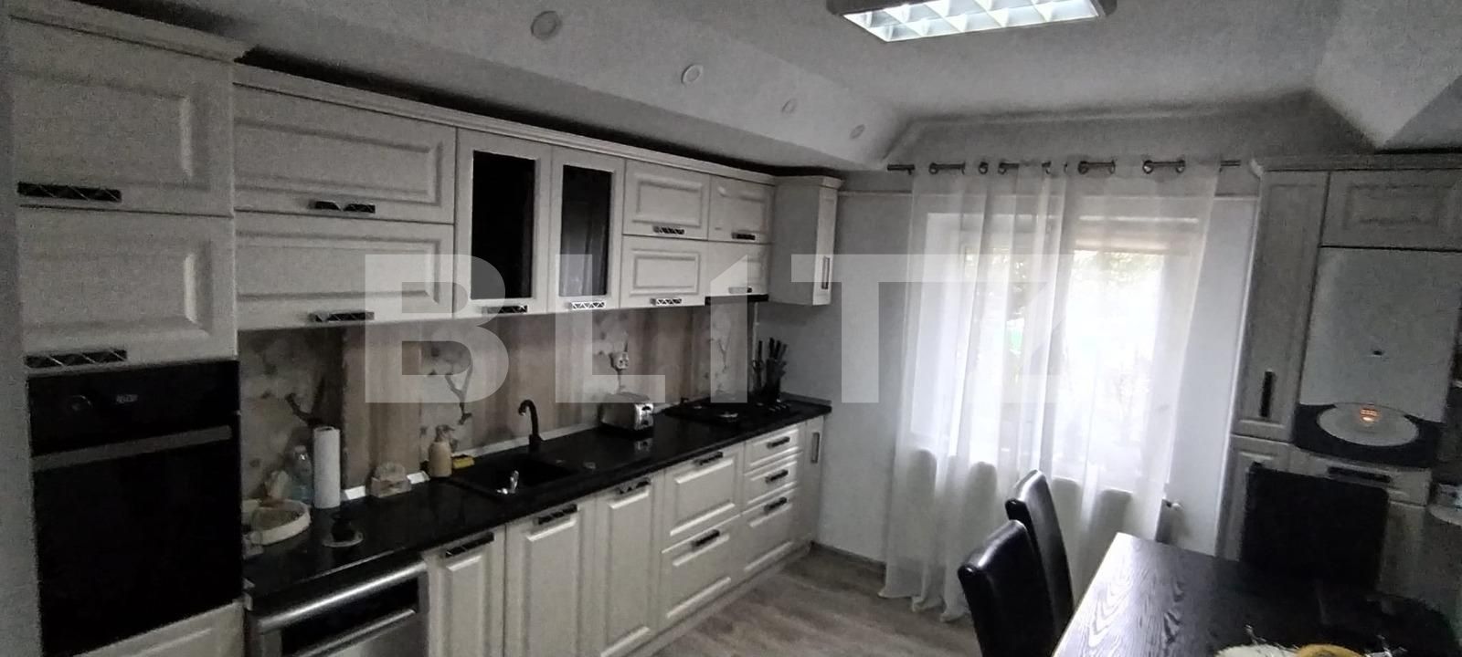 Apartament de vânzare 4 camere Micro 6 - 123940AV | BLITZ Târgoviște | Poza1