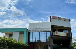 Spatiu comercial 800 mp, teren 1000 mp ,Caramidari