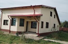 Casă individuală 240 mp, 1952mp teren, zona Cuza Vodă