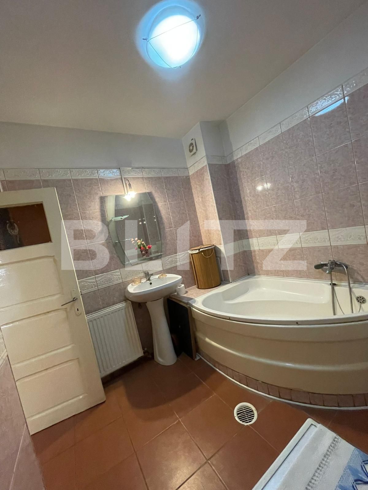 Casa de închiriat 4 camere Central - 128112CI | BLITZ Târgoviște | Poza10