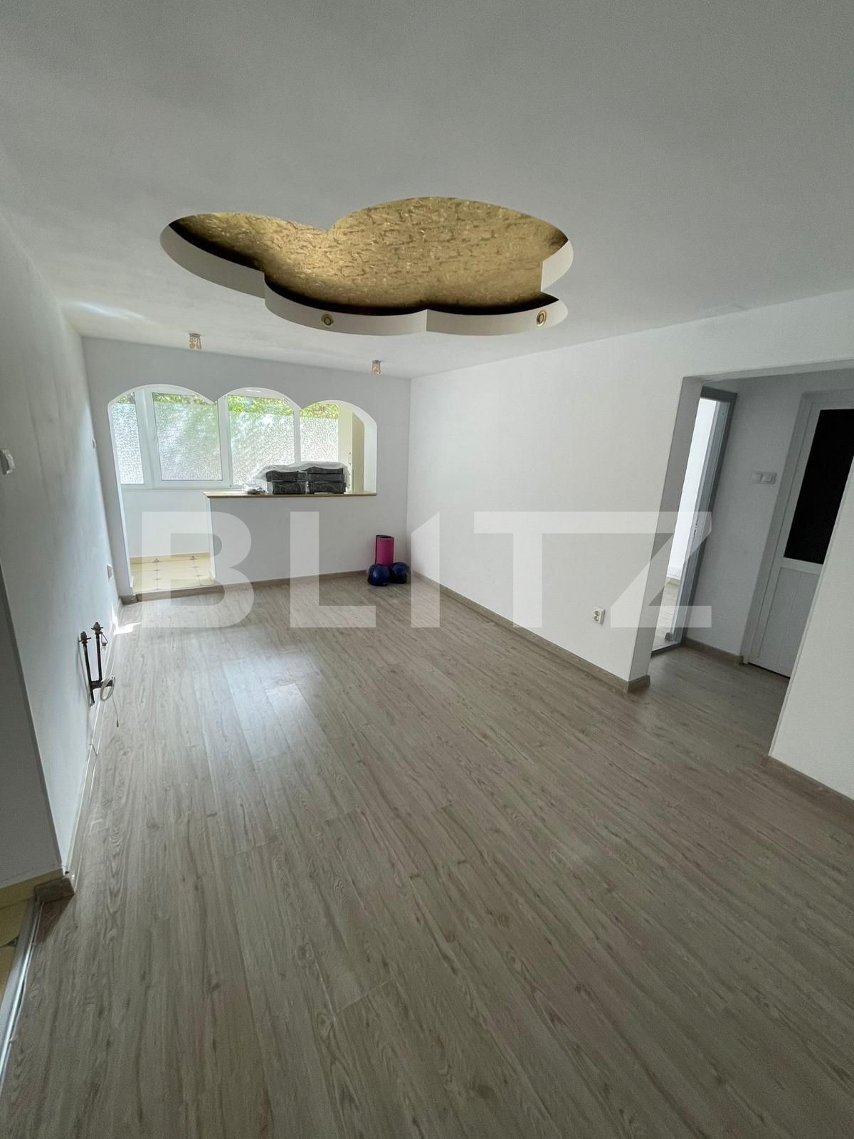 Spațiu comercial de închiriat Micro 6 - 128202SIC | BLITZ Târgoviște | Poza3