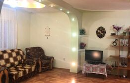 Casa/Vila suprafata utila 550mp, S+P+E+M, Targoviste