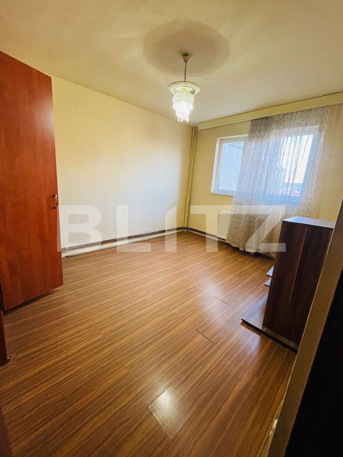 Apartament de închiriat 3 camere Micro 6 - 135497AI | BLITZ Târgoviște | Poza2