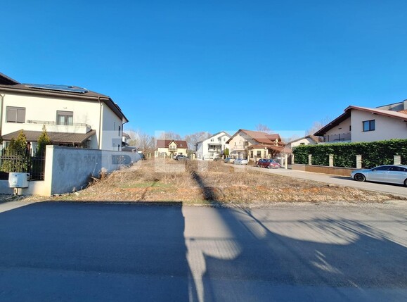 Teren de vânzare Central - 135931TV | BLITZ Târgoviște | Poza2