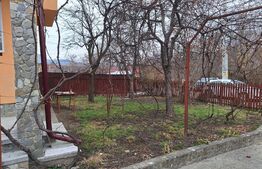Casă/Vilă  176 mp cu teren 470 mp , zona Aninoasa 