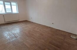 Apartament 3 camere,80 mp ,Moreni