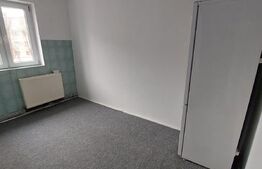 Apartament 3 camere, 42 mp, Micro 9