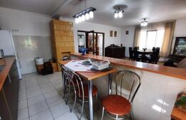 Vila 6 camere,241 mp utili +5813 teren, 17 km Targoviste 