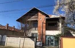 Casa individuala 8 camere, 350mp utili, teren 4000 mp, Matasaru, Dambovita