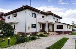 Casa-Vila 580 mp construiti, 1730 mp teren Moreni