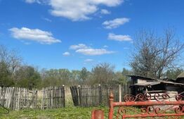 Casa , 3 camere, 77mp + Teren 2899mp , zona Comisani